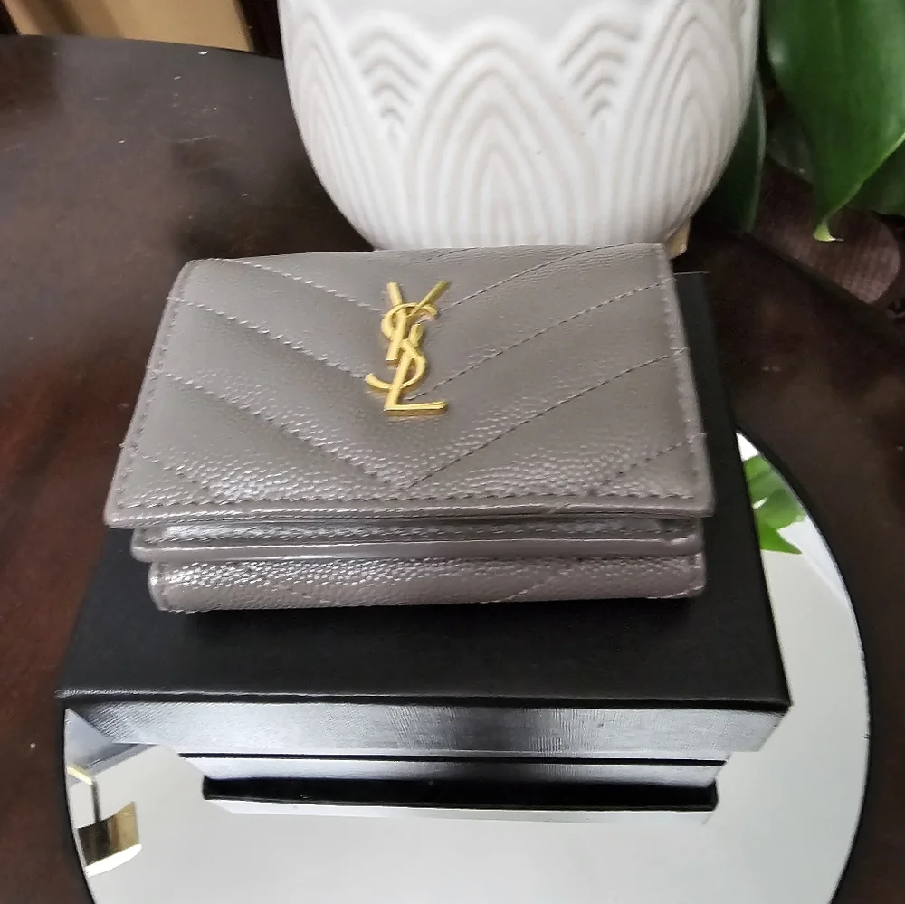 #0530-0740 - Picture 5 of 5